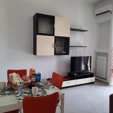 Casa Vacanza Serena Лече Екстериор снимка