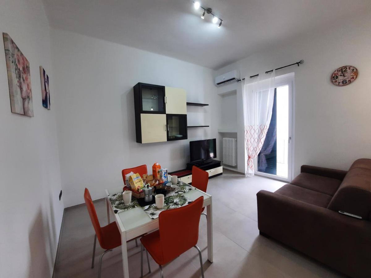 Casa Vacanza Serena Лече Екстериор снимка