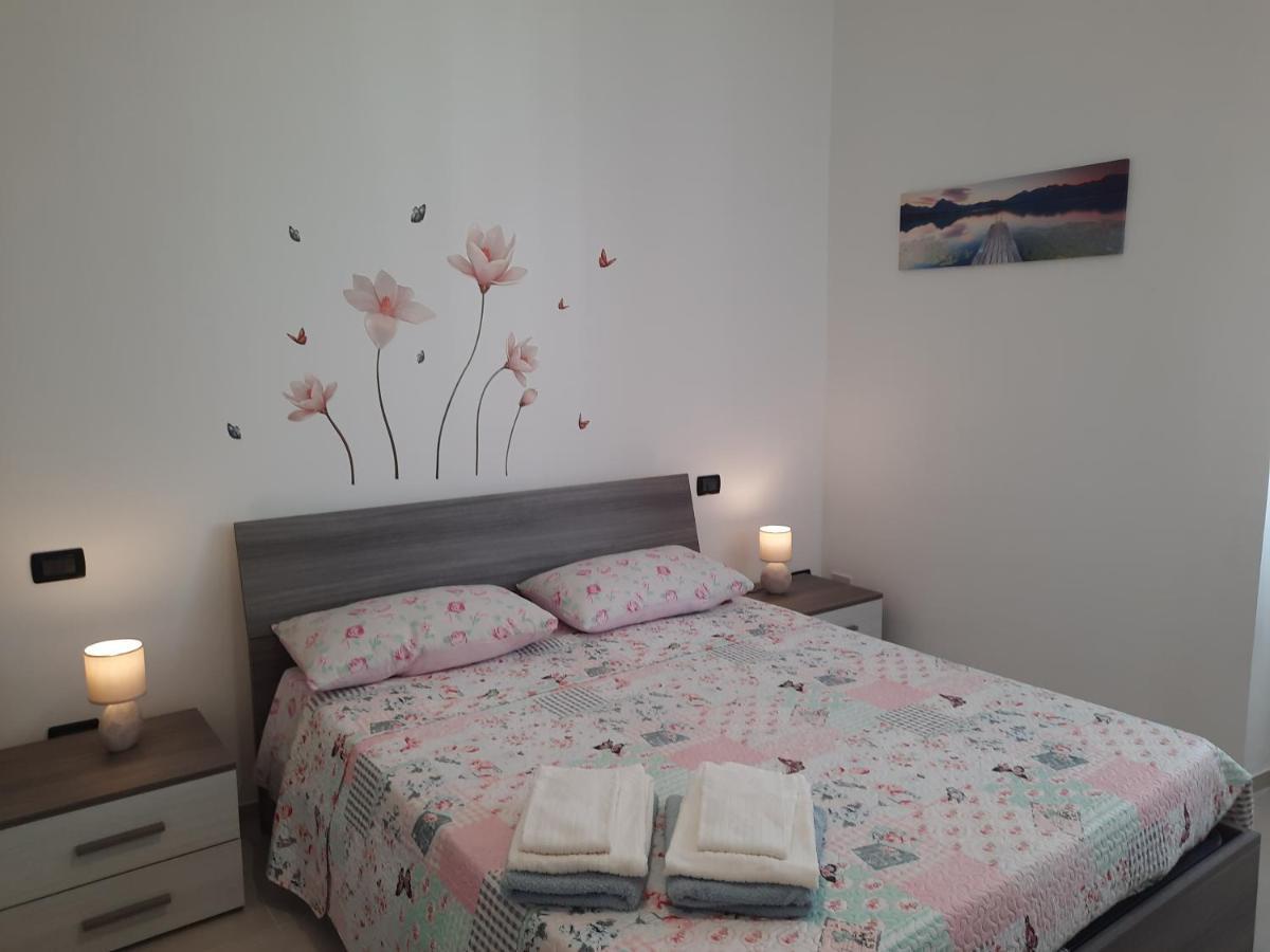 Casa Vacanza Serena Лече Екстериор снимка