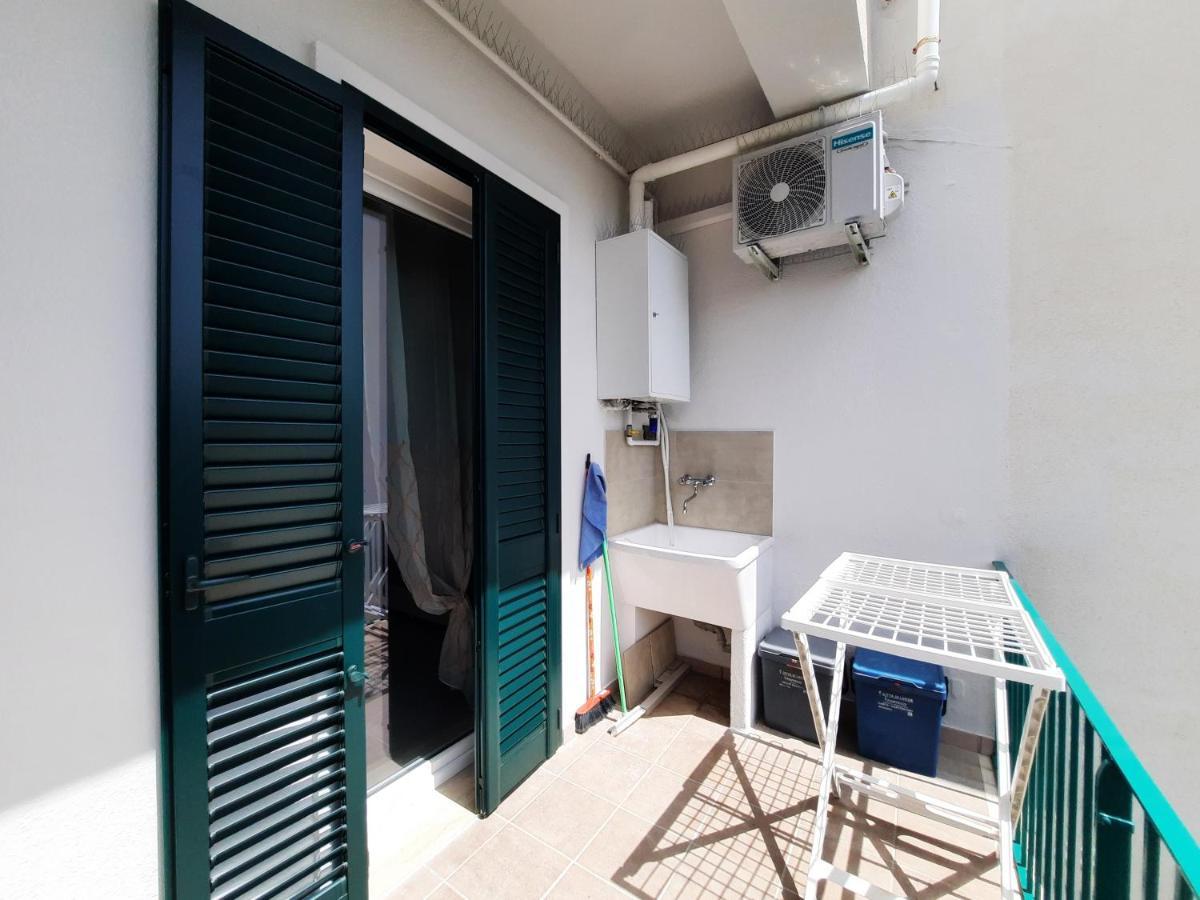 Casa Vacanza Serena Лече Екстериор снимка